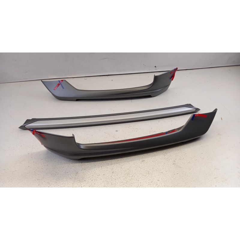 Pièce pour VAG - Trim/Protective Strip, Bumper 8XA0716091RR