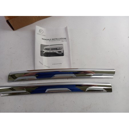 Pièce pour VAG - Trim/Protective Strip Set, Radiator Grille ZIT853LISTCROM