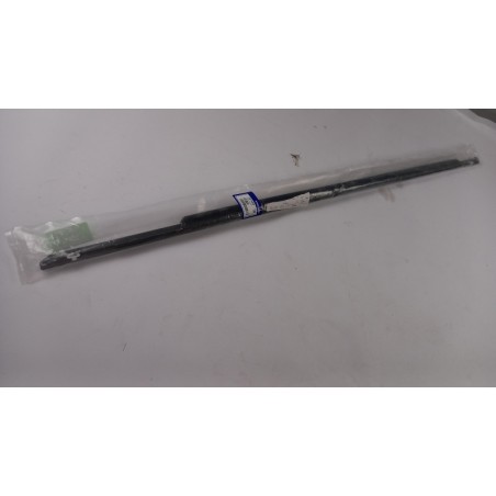 Pièce pour VOLVO - Seal, Door Window 32274408