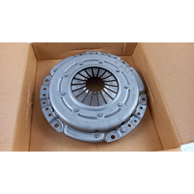 Pièce pour VOLVO - Clutch Pressure Plate 6814689