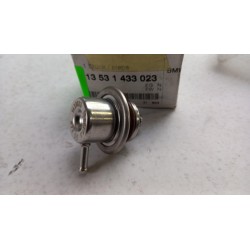 Pièce pour BMW - Control Valve, Fuel Pressure 13531433023