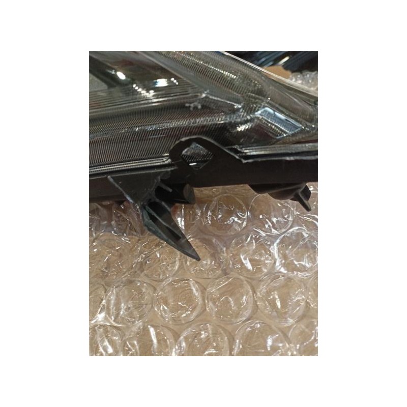 PHARE PROJECTEUR PRINCIPAL POUR IVECO DAILY 14